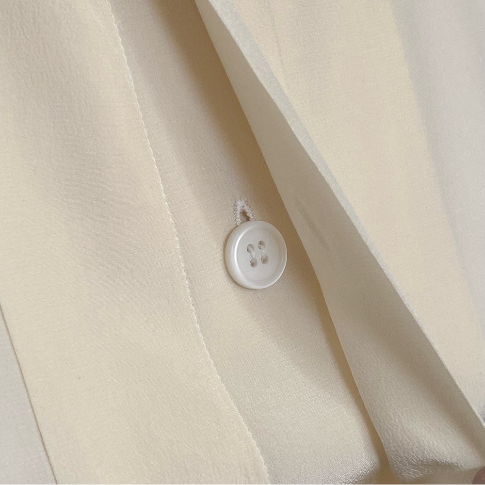 VINTAGE OLEG CASSINI cream beige silk crewneck button up short sleeve blouse top - Picture 8 of 11